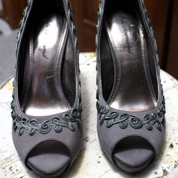 Dress shoes - Picture 3 of 5